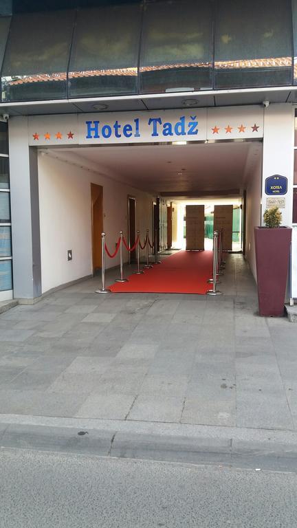 Hotel Tadz 新帕扎尔 外观 照片